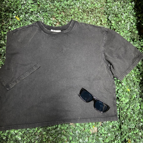 BP Tops. Size - M - Picture 4 of 7